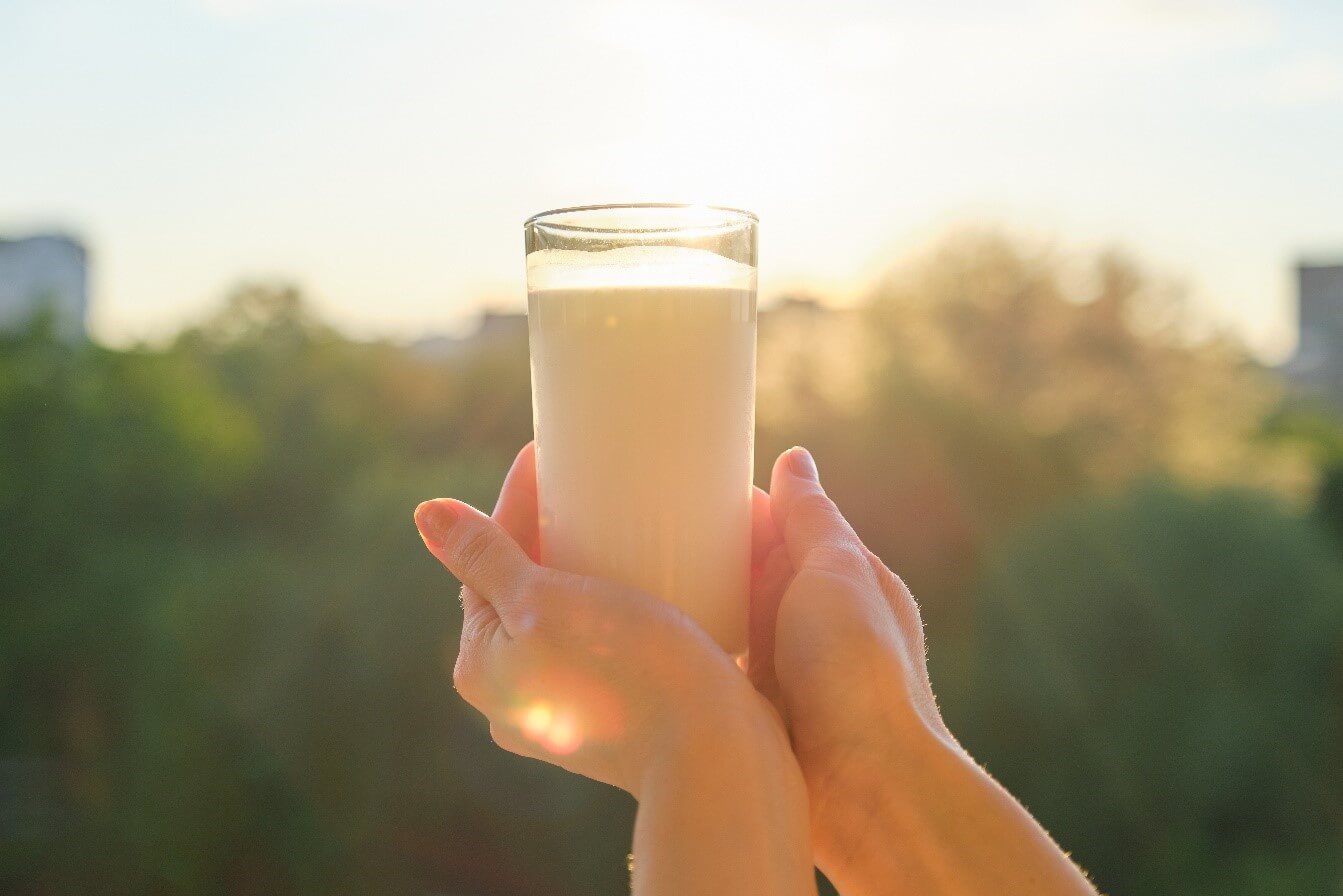 milk with sun rise
